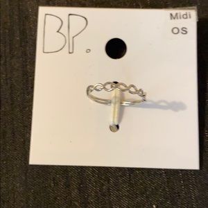 Silver midi ring- NWT adjustable